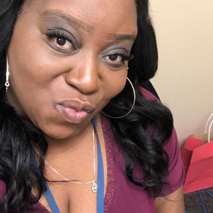 Meet your Posher, Kelia